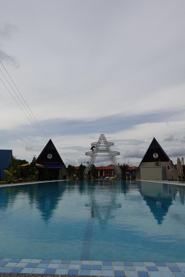 Senta Adventure Camp & Resort Minyak Beku Exterior photo